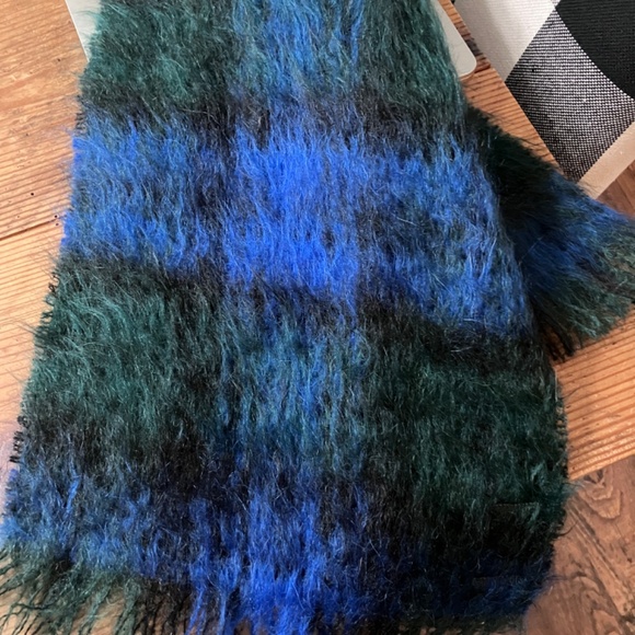 Authentic Scottish Tartan Mohair Coat with Scarf - Picture 11 of 11